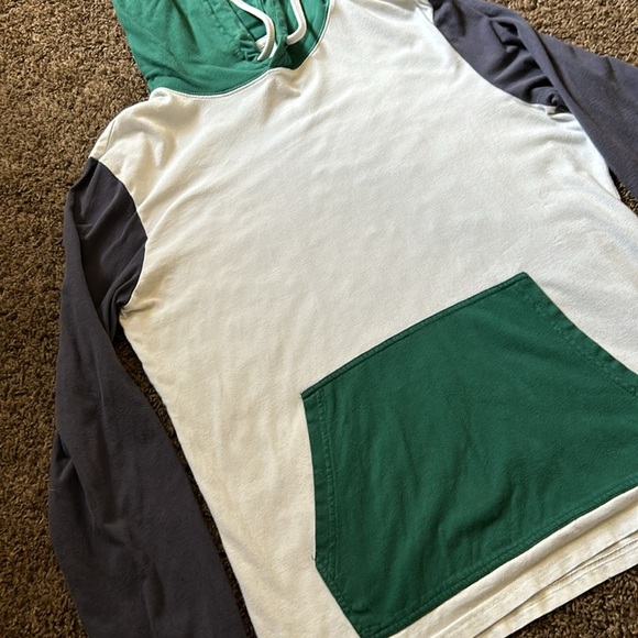 Lightweight hoodie - Picture 2 of 2